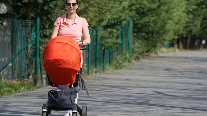 Wybór odpowiedniej spacerówki dla dziecka